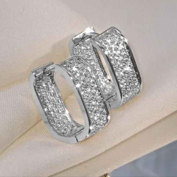 White gold diamond earrings - Picture 3 of 5